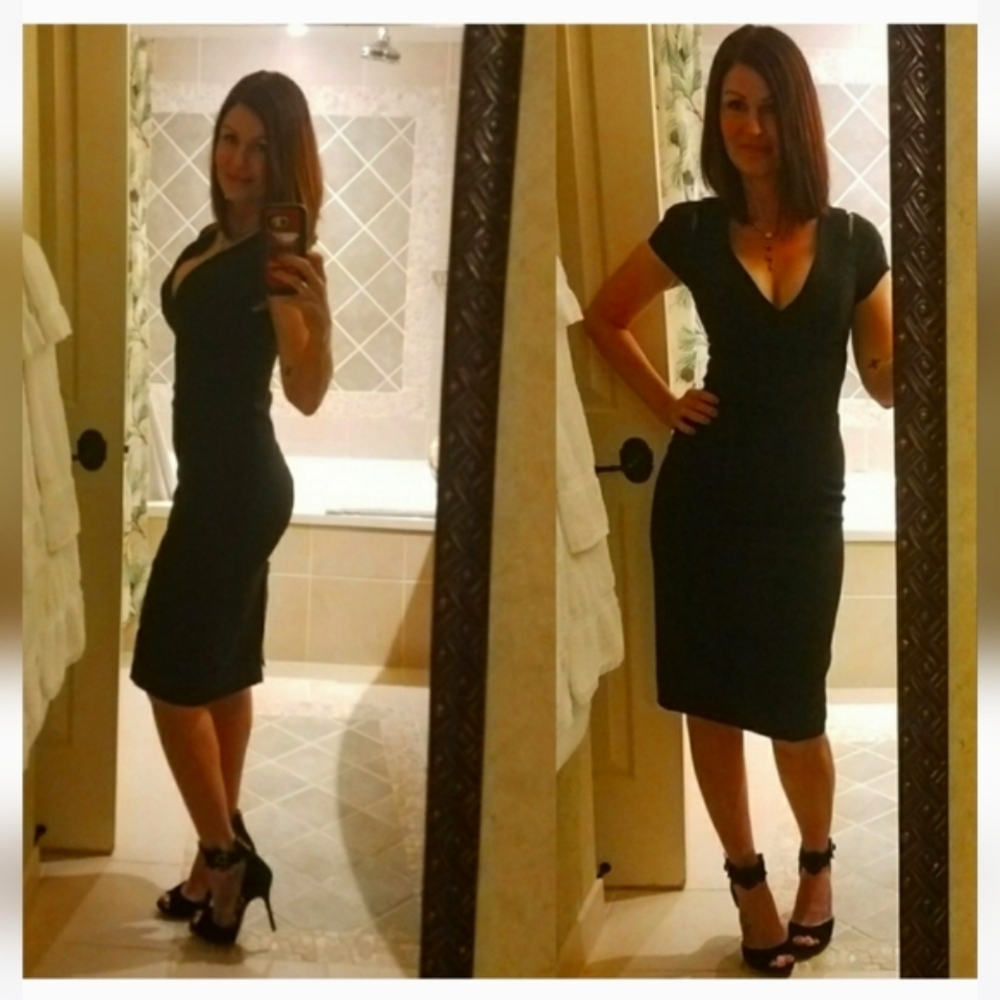 Bebe Cold Shoulder Exposed Full Zipper Black Dress Size 4